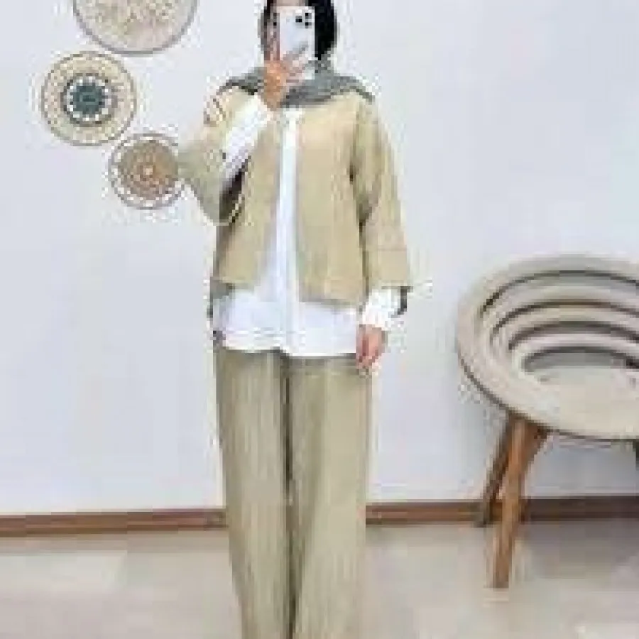 ست کت شلوار پلیسه کرم