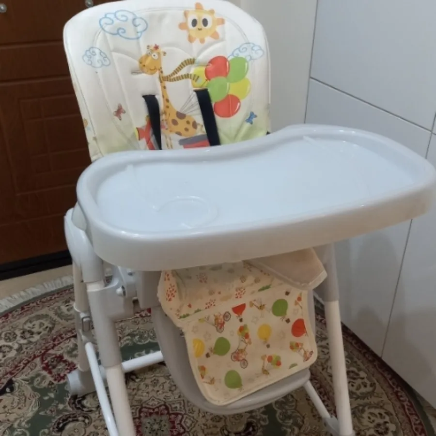 صندلی غذای بچه