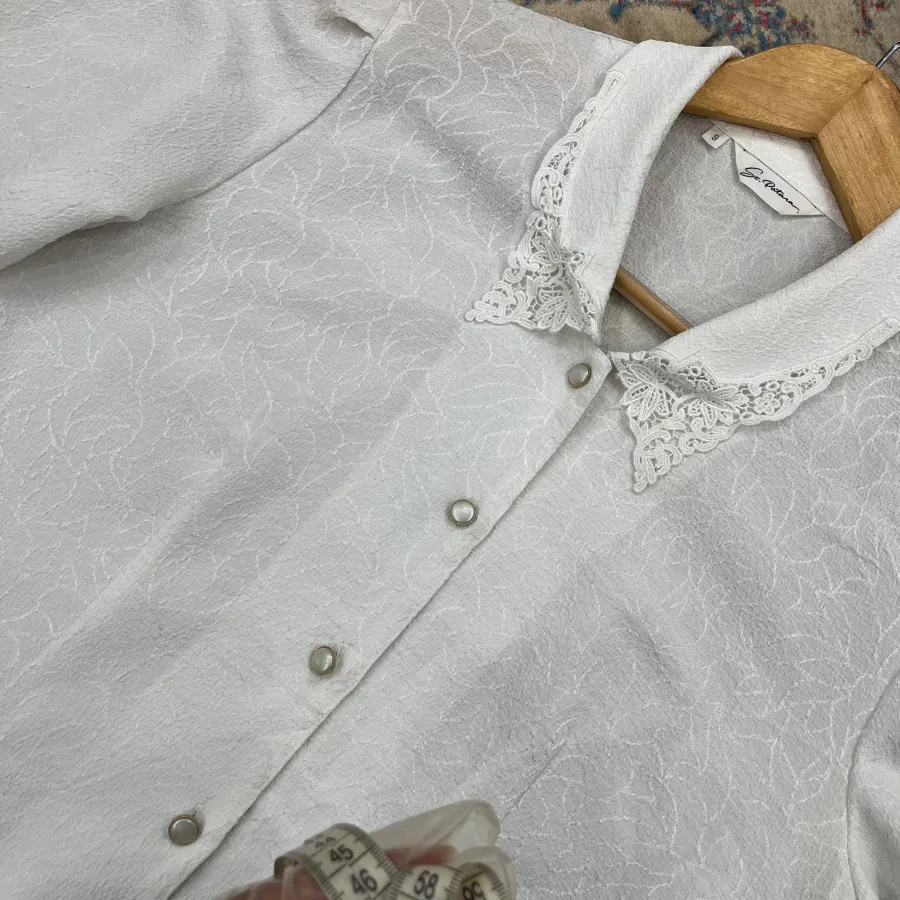 شومیز سفید