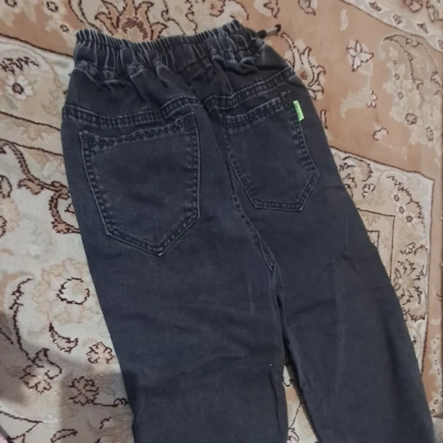 شلوار لی بچگانه