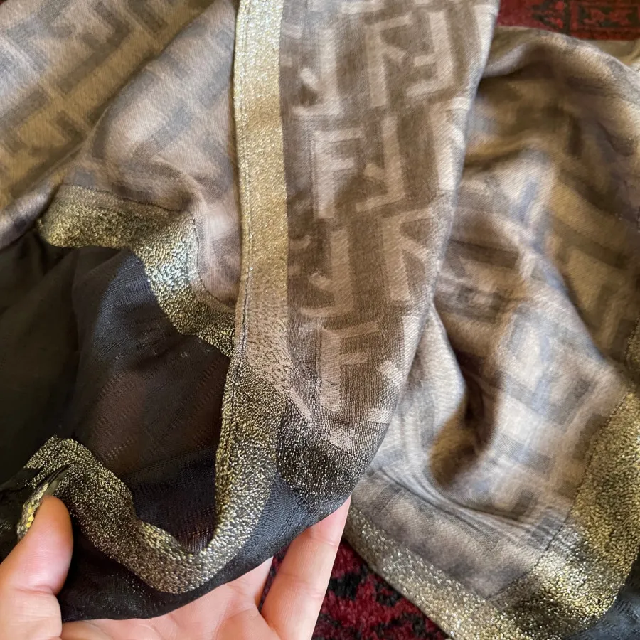 شال ابریشمی