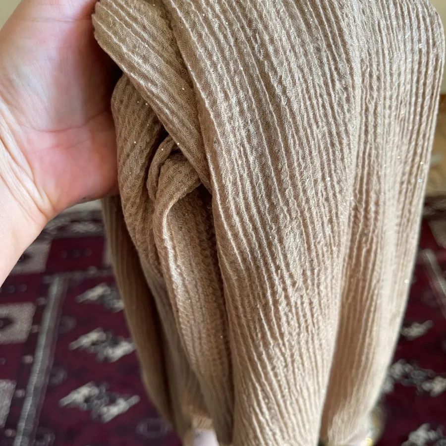 شال کرم نسکافه ای