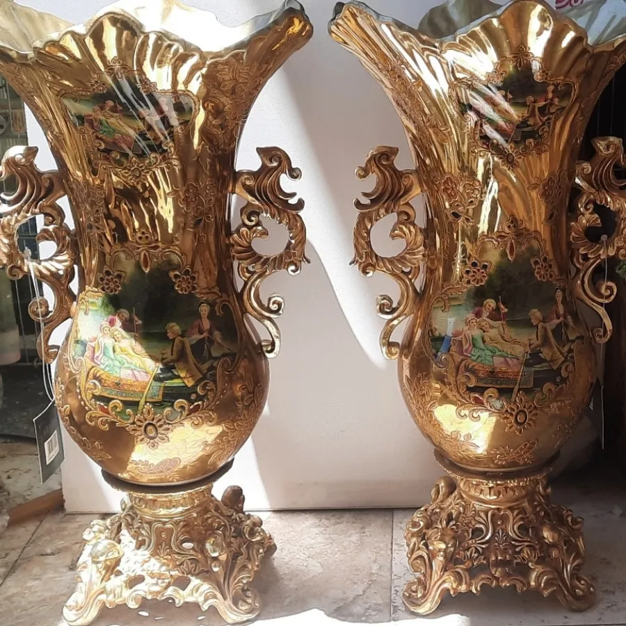 گلدان سلطنتی