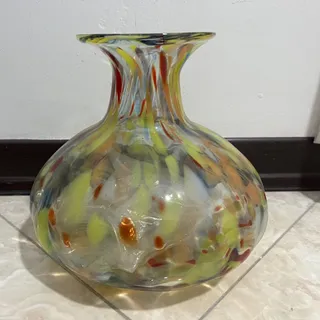 گلدان شیشه ای رنگی