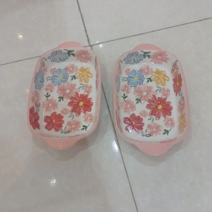 ظرف گلدار