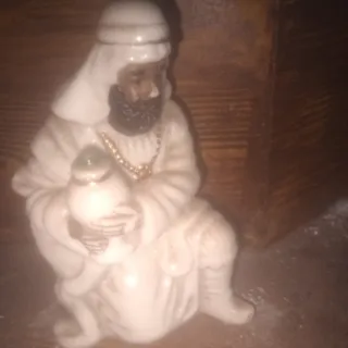 مجسمه مرد عرب