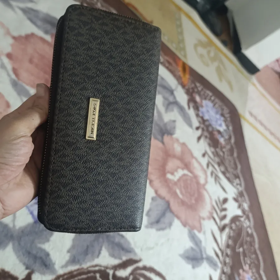 کیف پول مایکل کورس