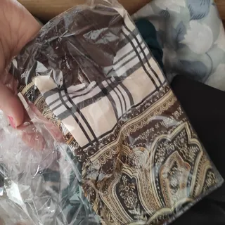 روسری کاملا نو