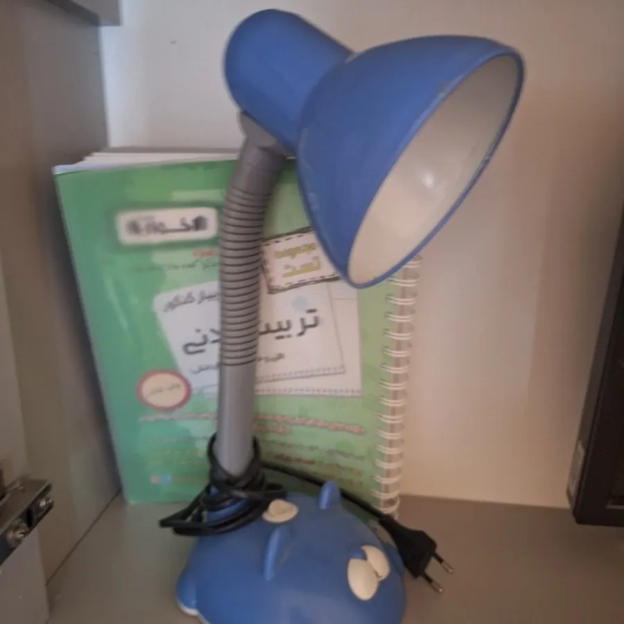 چراغ مطالعه