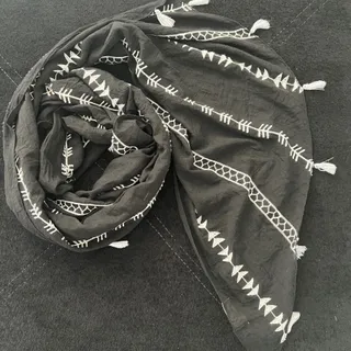 شال خامه دوزی قواره دار