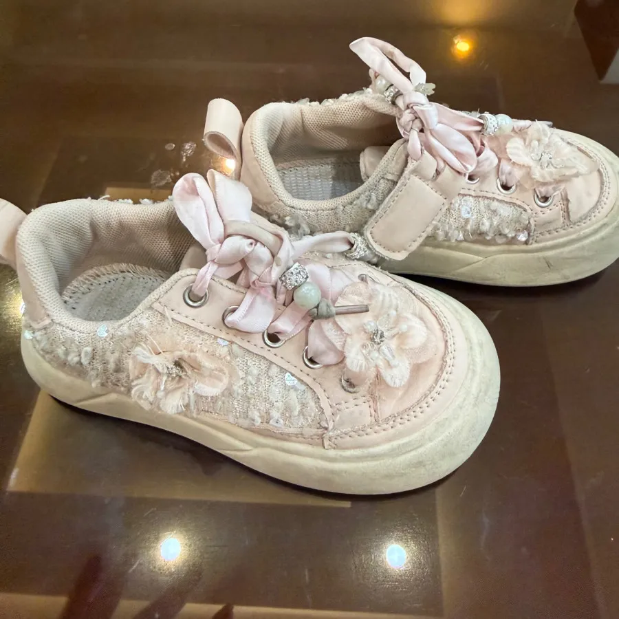 کتونی بچگانه