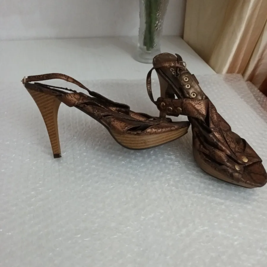 صندل پاشنه چوبی اورجینال