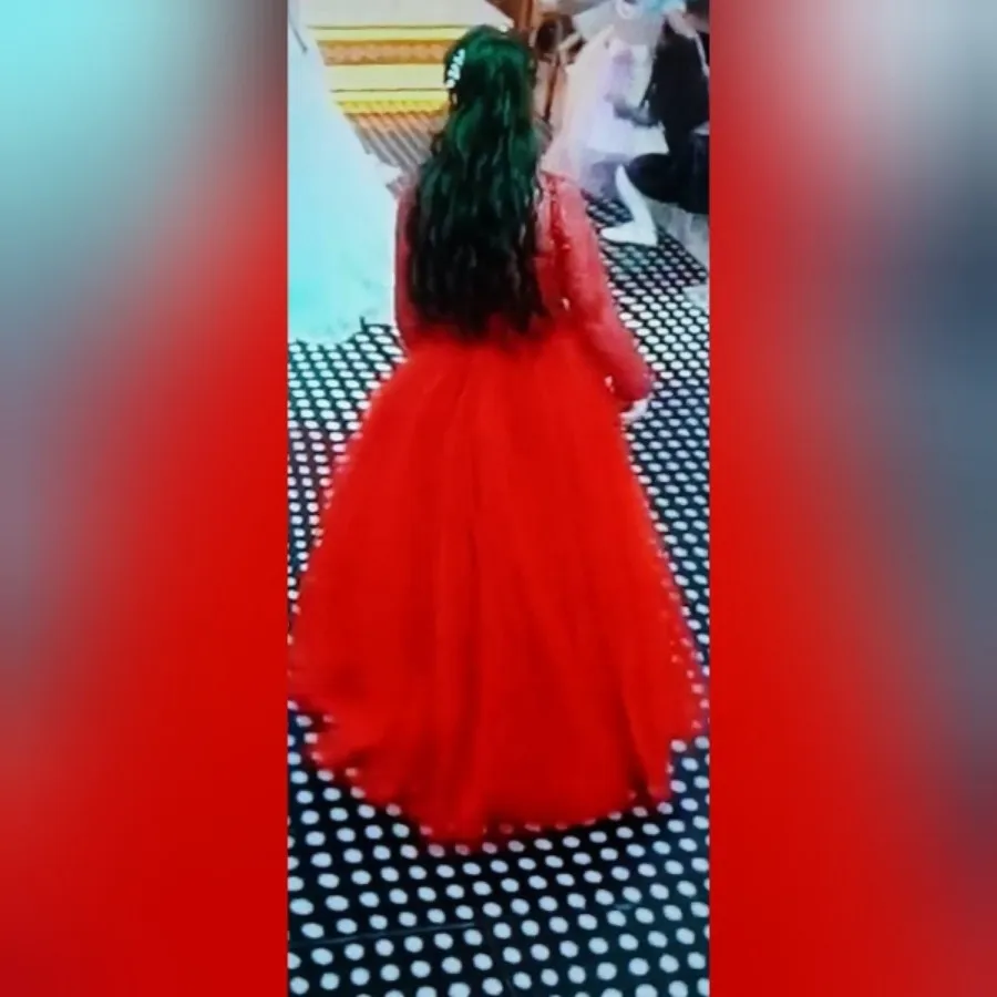 لباس شب قرمز