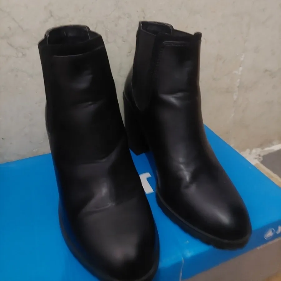 بوت برشکا