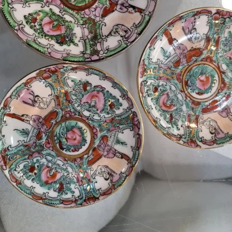 دیوارکوب گل مرغی