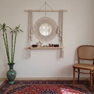 شلف و آینه ی مکرومه بافی
