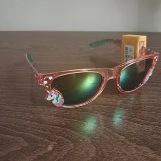 عینک آفتابی بچگانه