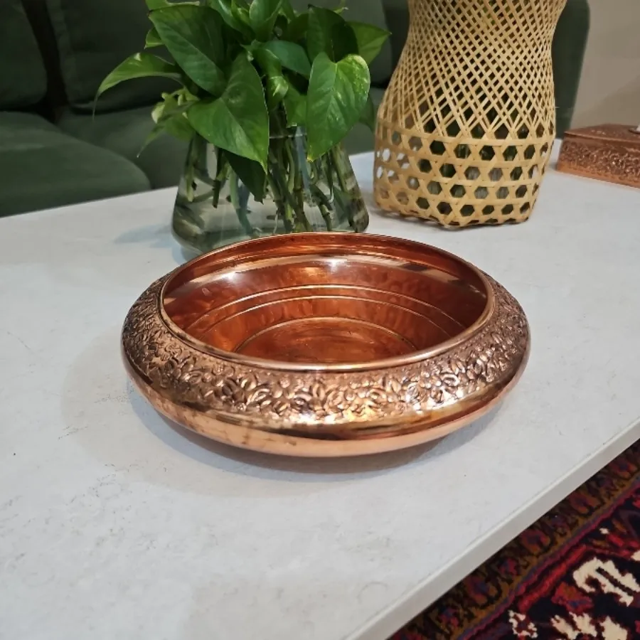 ظرف مسی تخت