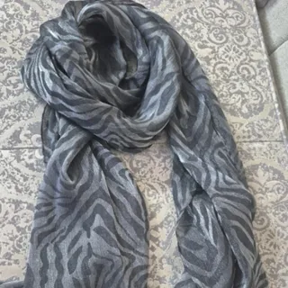 شال حریر نخ