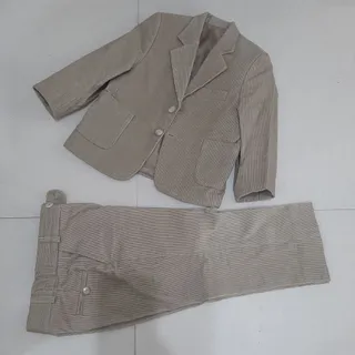 ست کت و شلوار