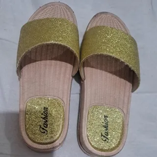 صندل طلایی برا دختر بچه