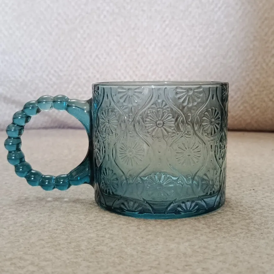 ماگ شیشه ای گل برجسته