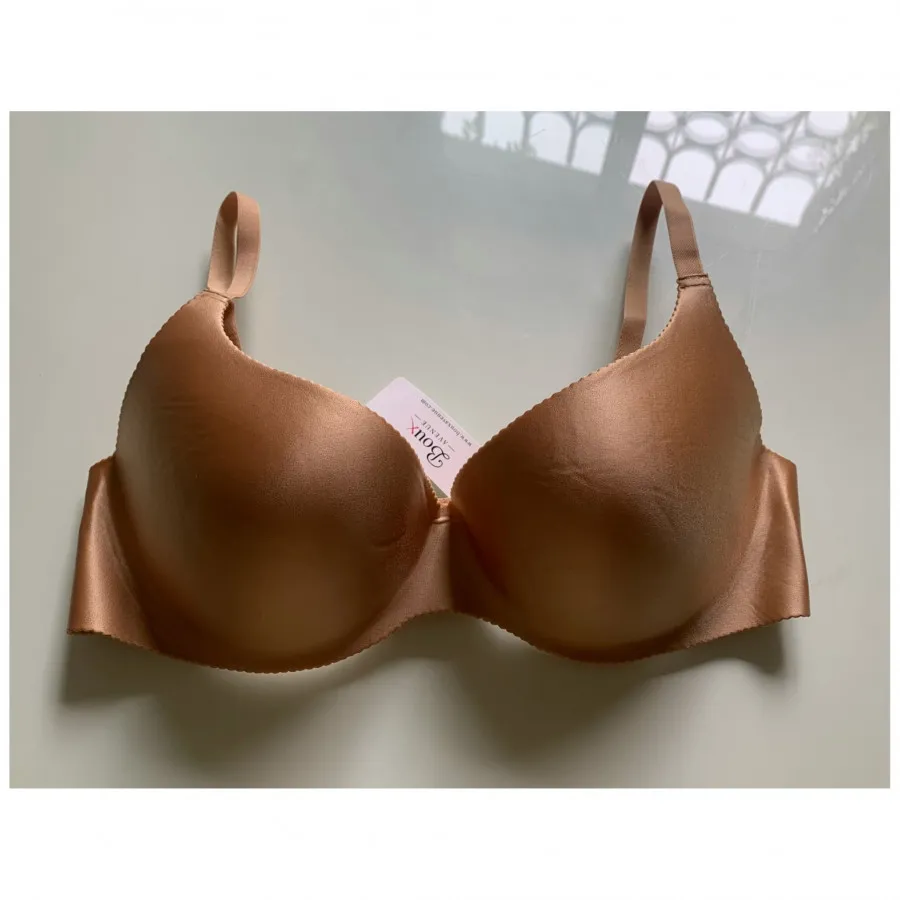 Nude Neve Bra