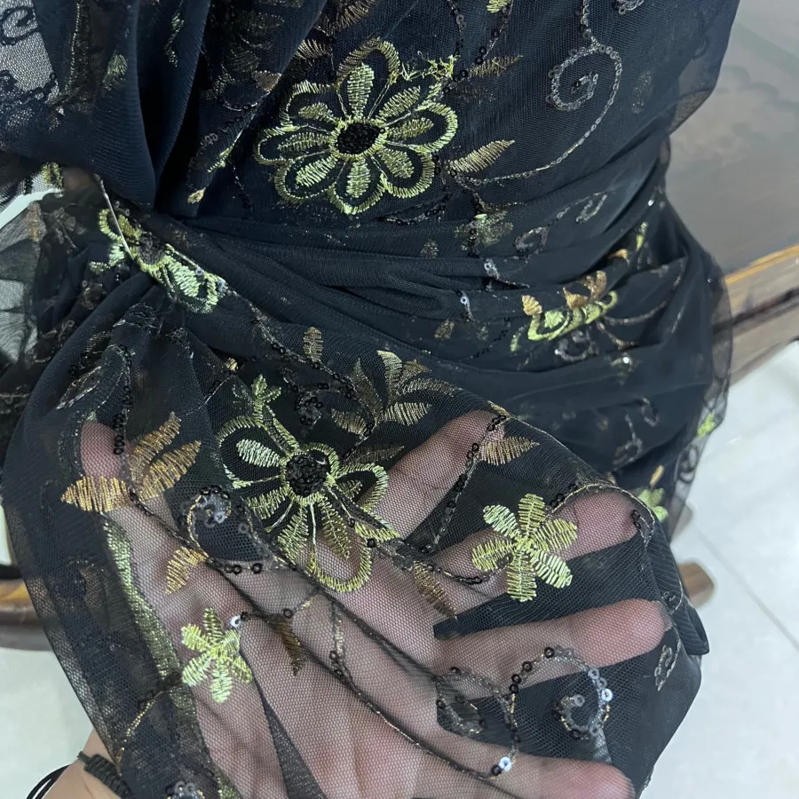 پارچه تور گلدوزی پولکی