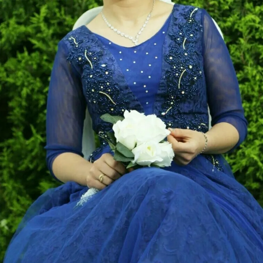 لباس مجلسی آبی کاربنی