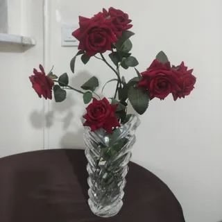 گل به همراه گلدان