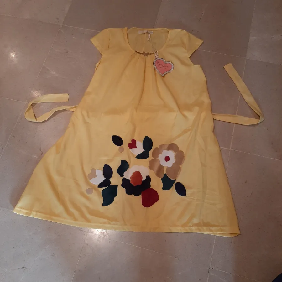 راحتی با گلهای مخمل رنگی