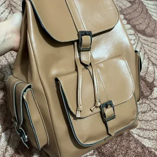 کوله پشتی کرمی