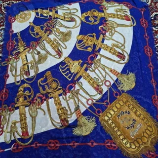 روسری طرحدار