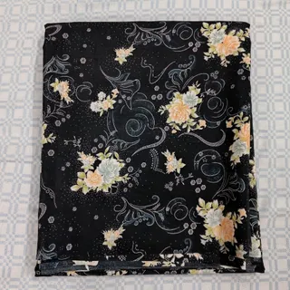 یک قواره پارچه چادر رنگی