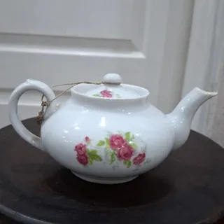 قوری شلغمی گلسرخی