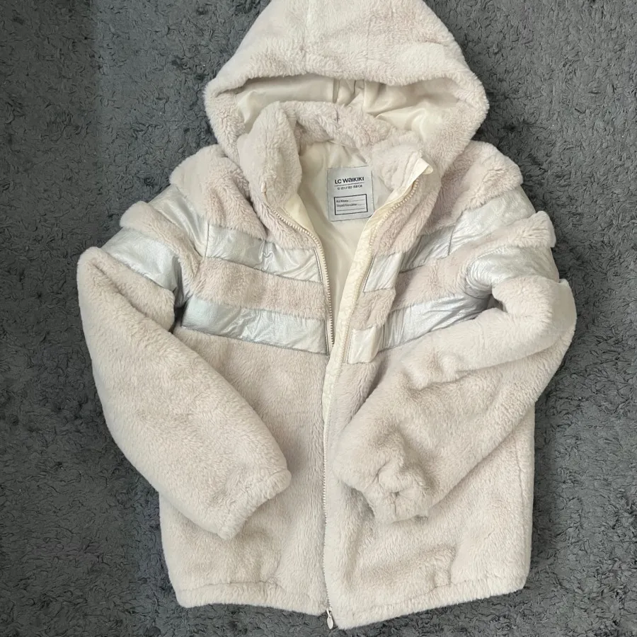 لباس گرم خز LC WAIKIKI