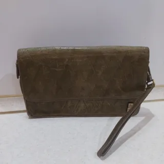 کیف چرم سبز