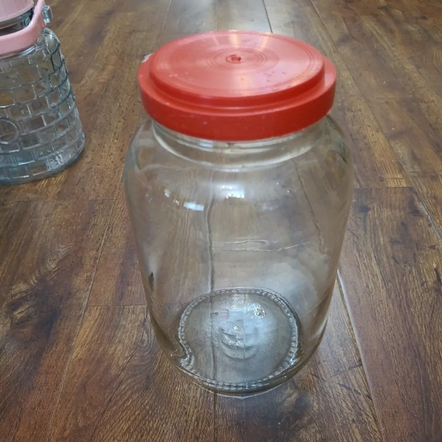 شیشه نگهدارنده