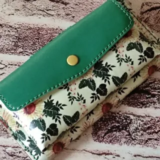 کیف پول دستدوز