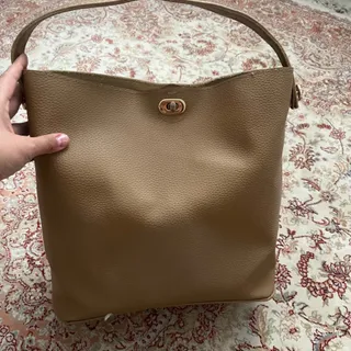 کیف بزرگ دانشجویی