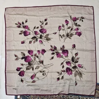 روسری ابریشم زنانه