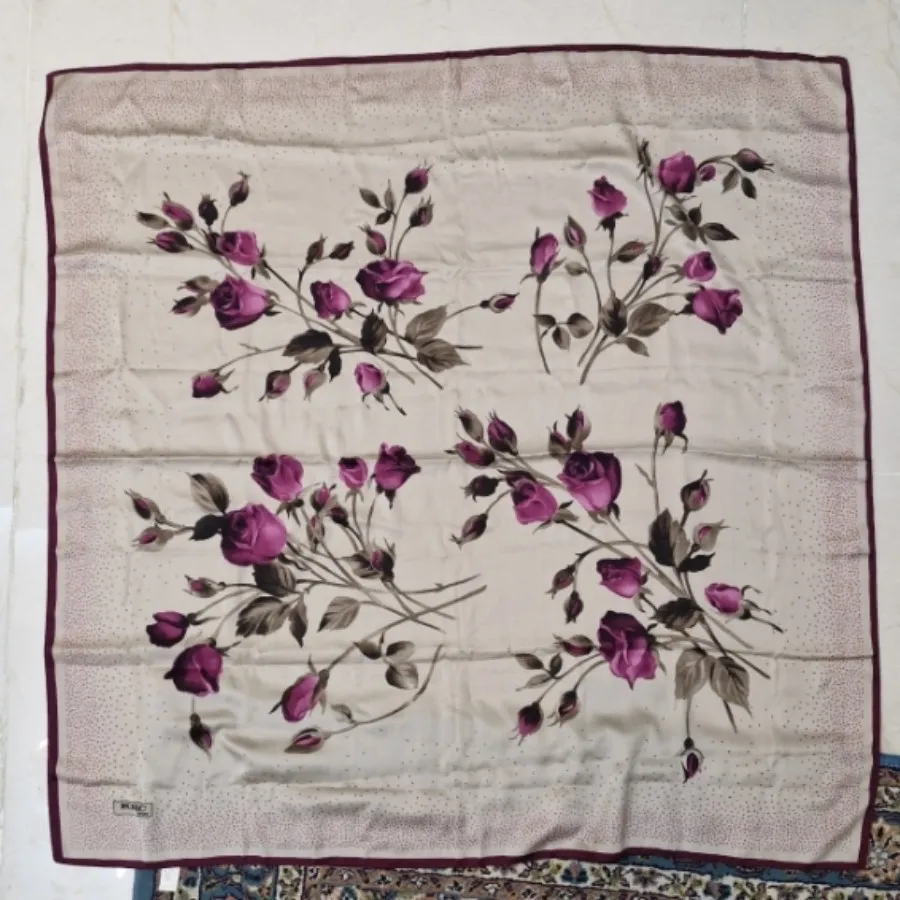 روسری ابریشم زنانه