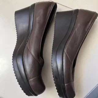 کفش طبی قهوه ای
