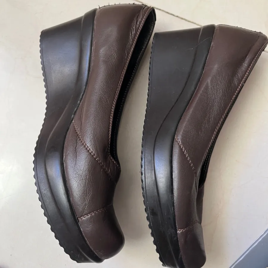 کفش طبی قهوه ای