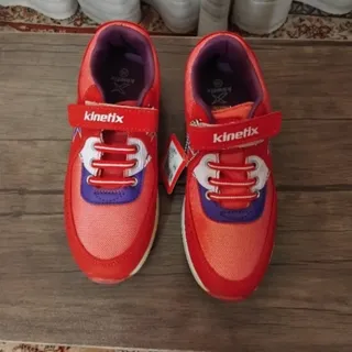 کفش کینتیکس Kinetix