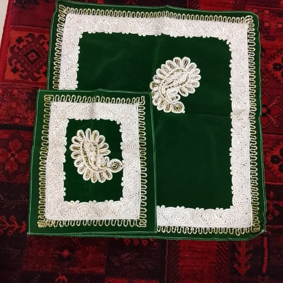 چند ست جانماز قدیمی و نو