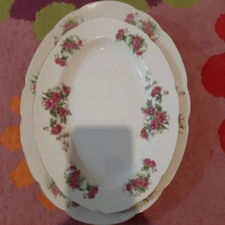 دیس چینی گل سرخی