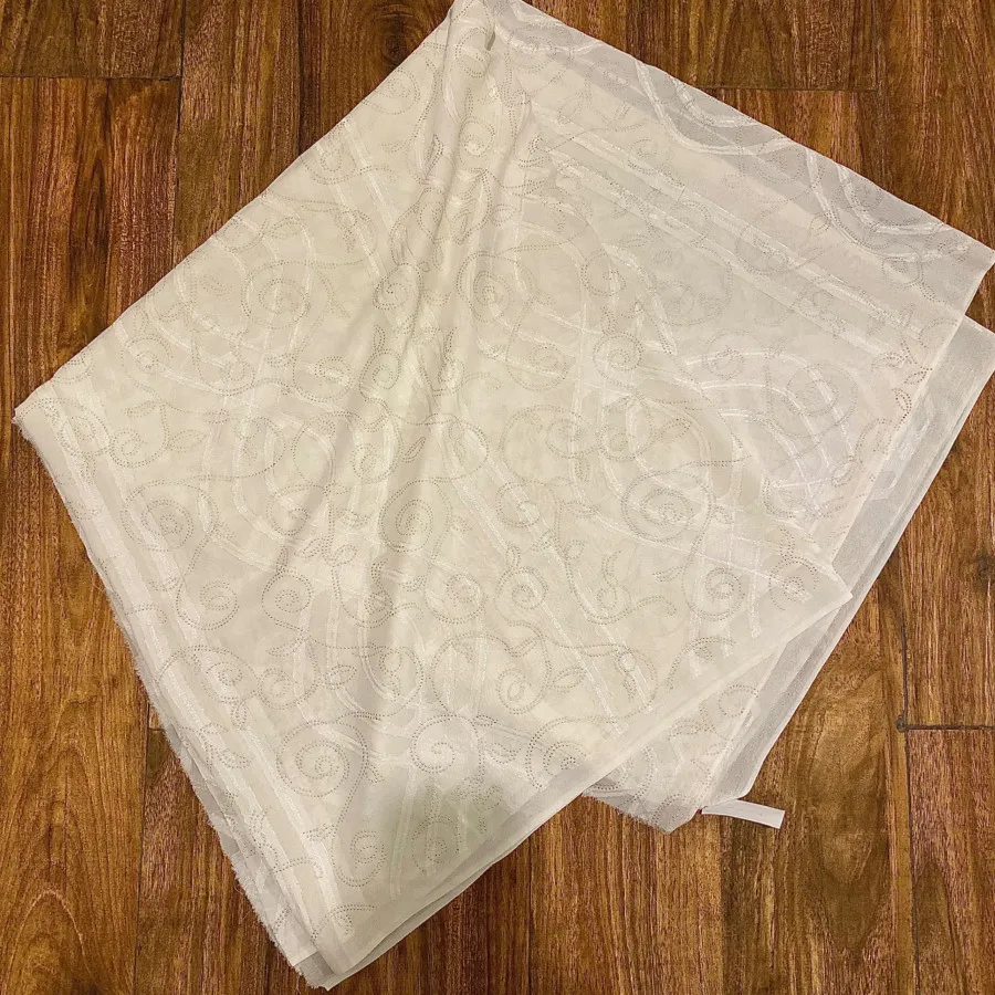 پارچه طرحدار کار شده