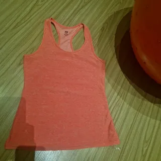 تاپ ورزشی H&m