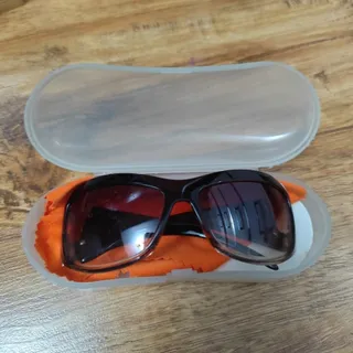 عینک آفتابی بچگانه ?
